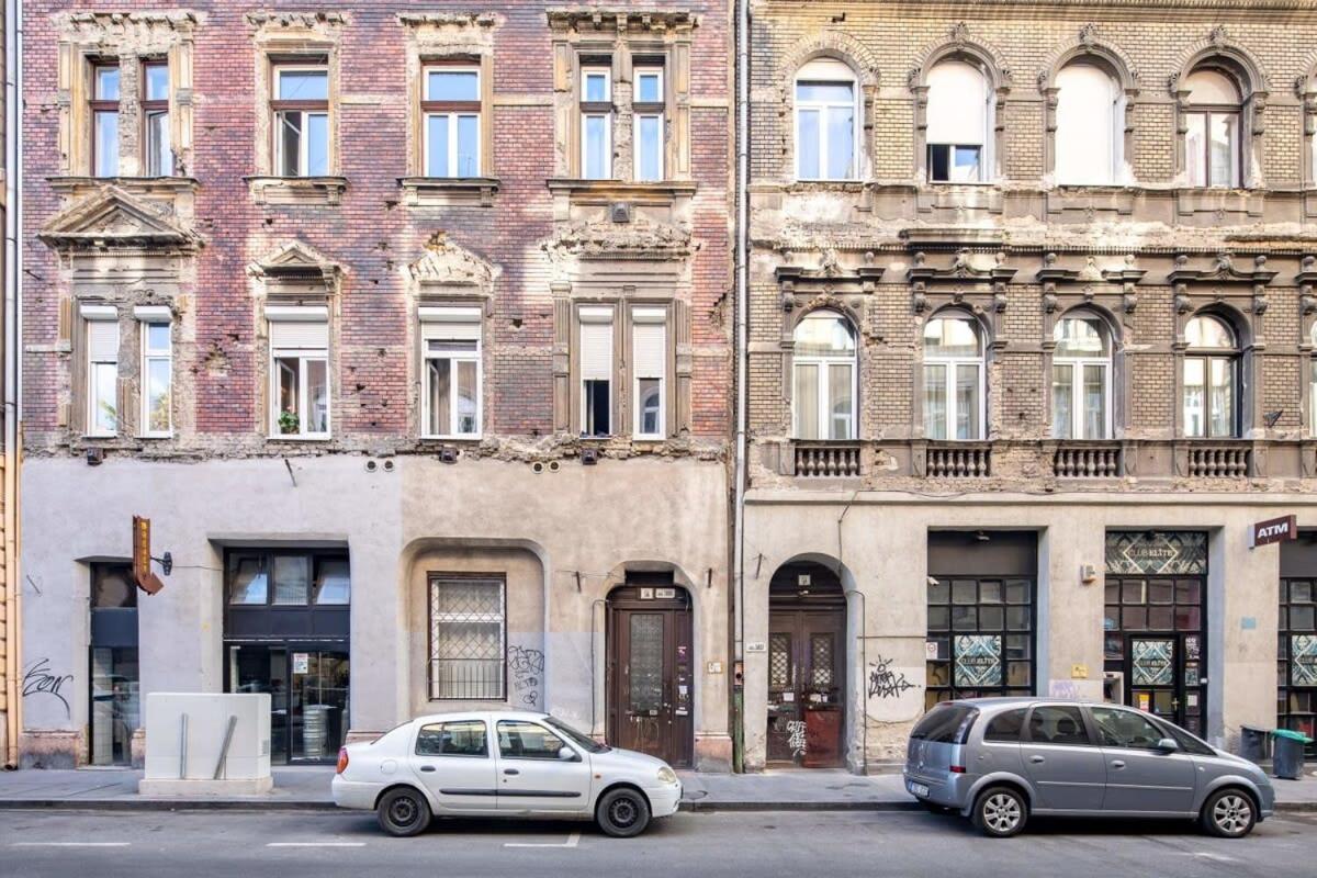 Very - Quiet Apartment